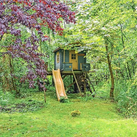 2 Bedroom Gorgeous In *